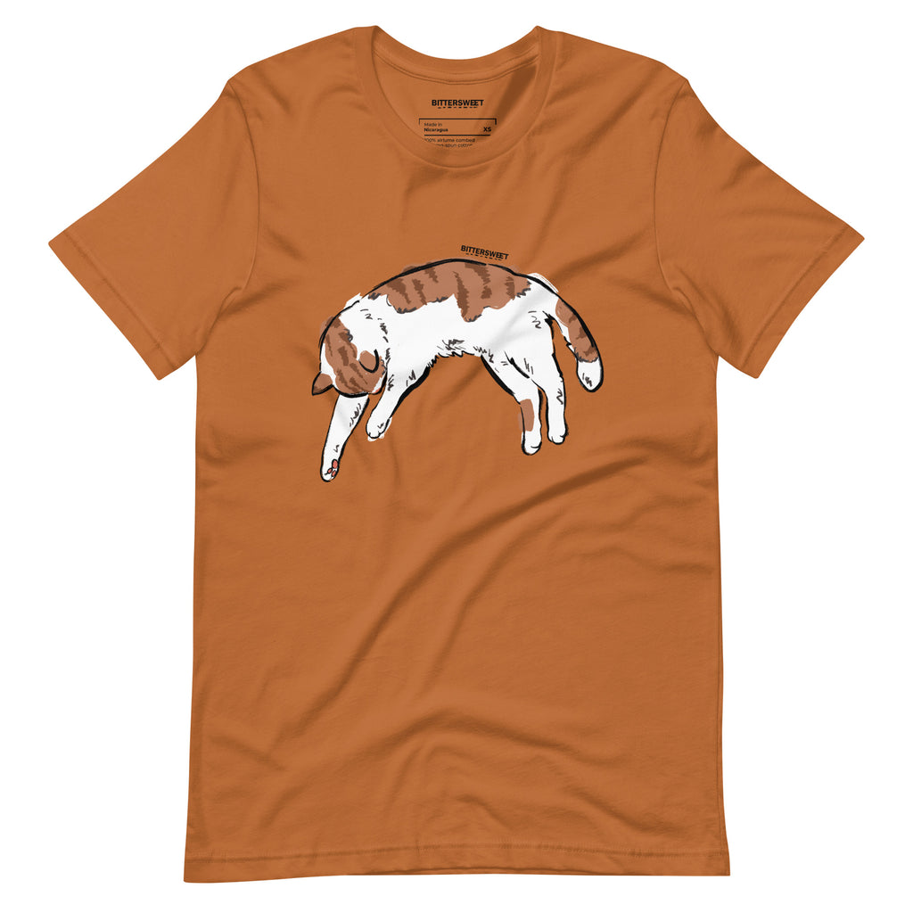 Sleepy day cat graphic T-shirt